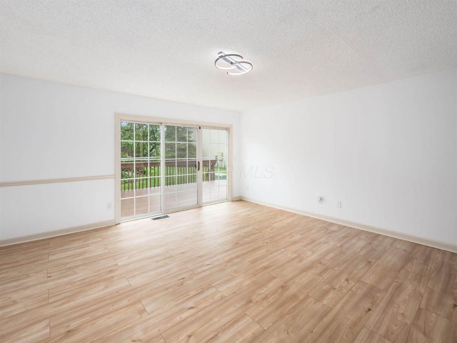 2032 Burbridge Lane, Hilliard, OH 43026