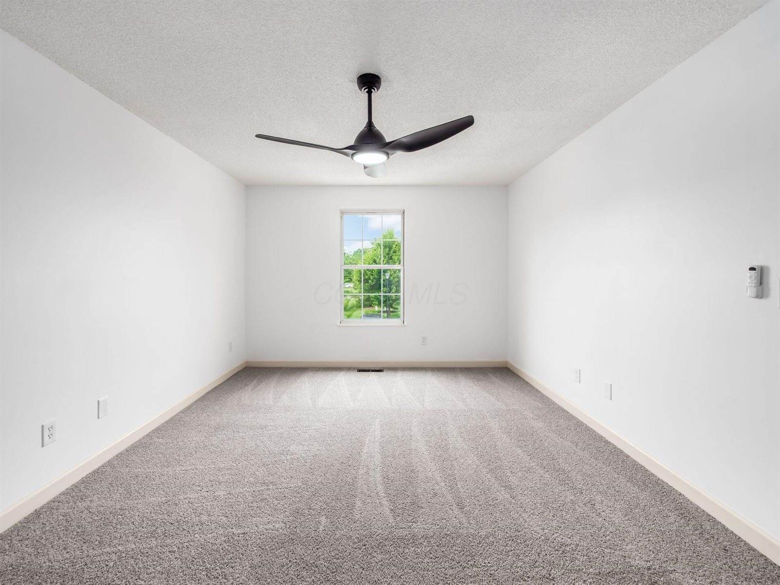 2032 Burbridge Lane, Hilliard, OH 43026