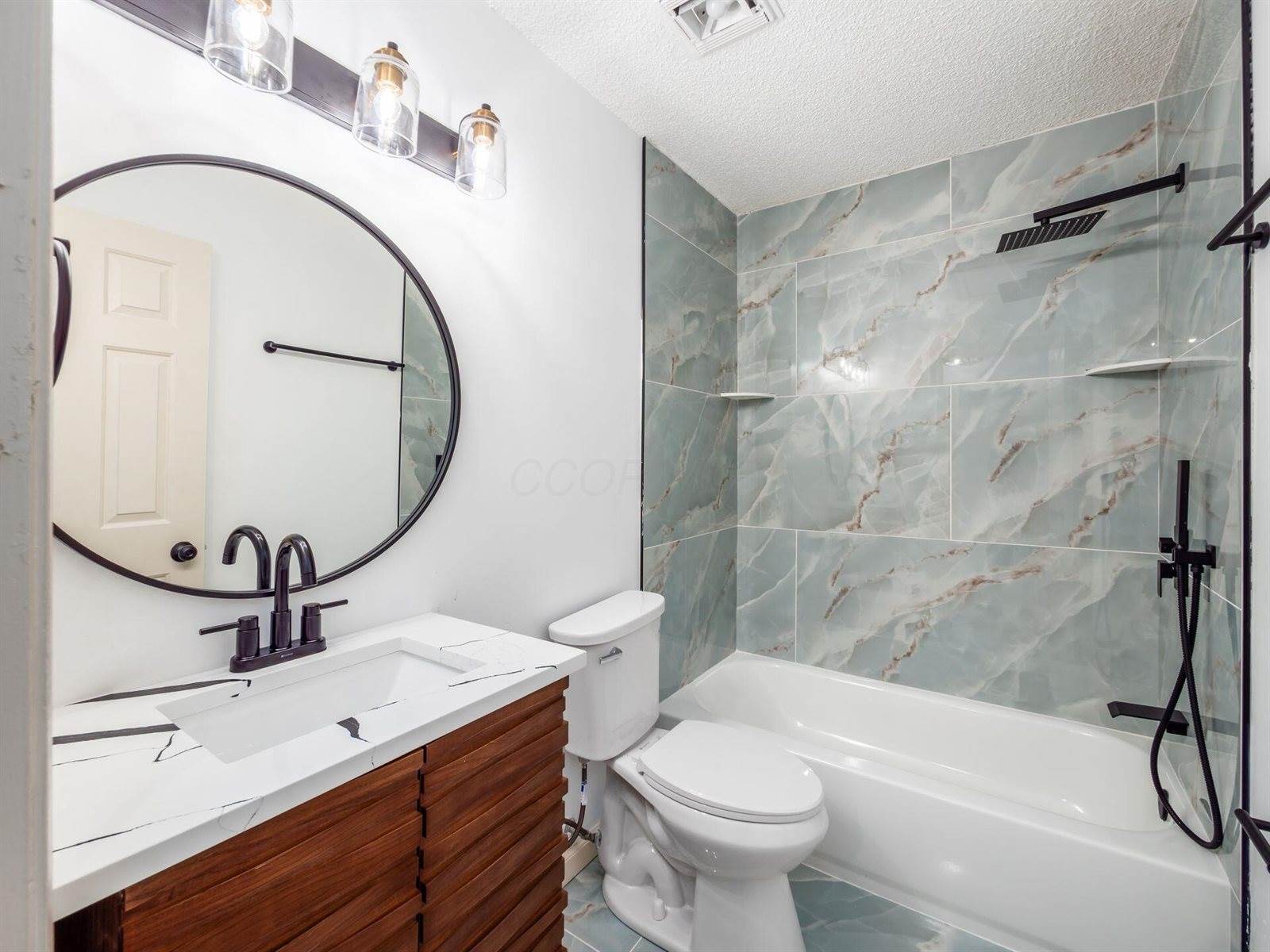 2032 Burbridge Lane, Hilliard, OH 43026