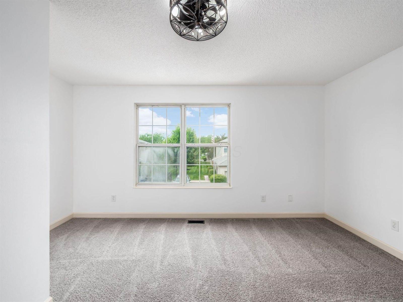 2032 Burbridge Lane, Hilliard, OH 43026