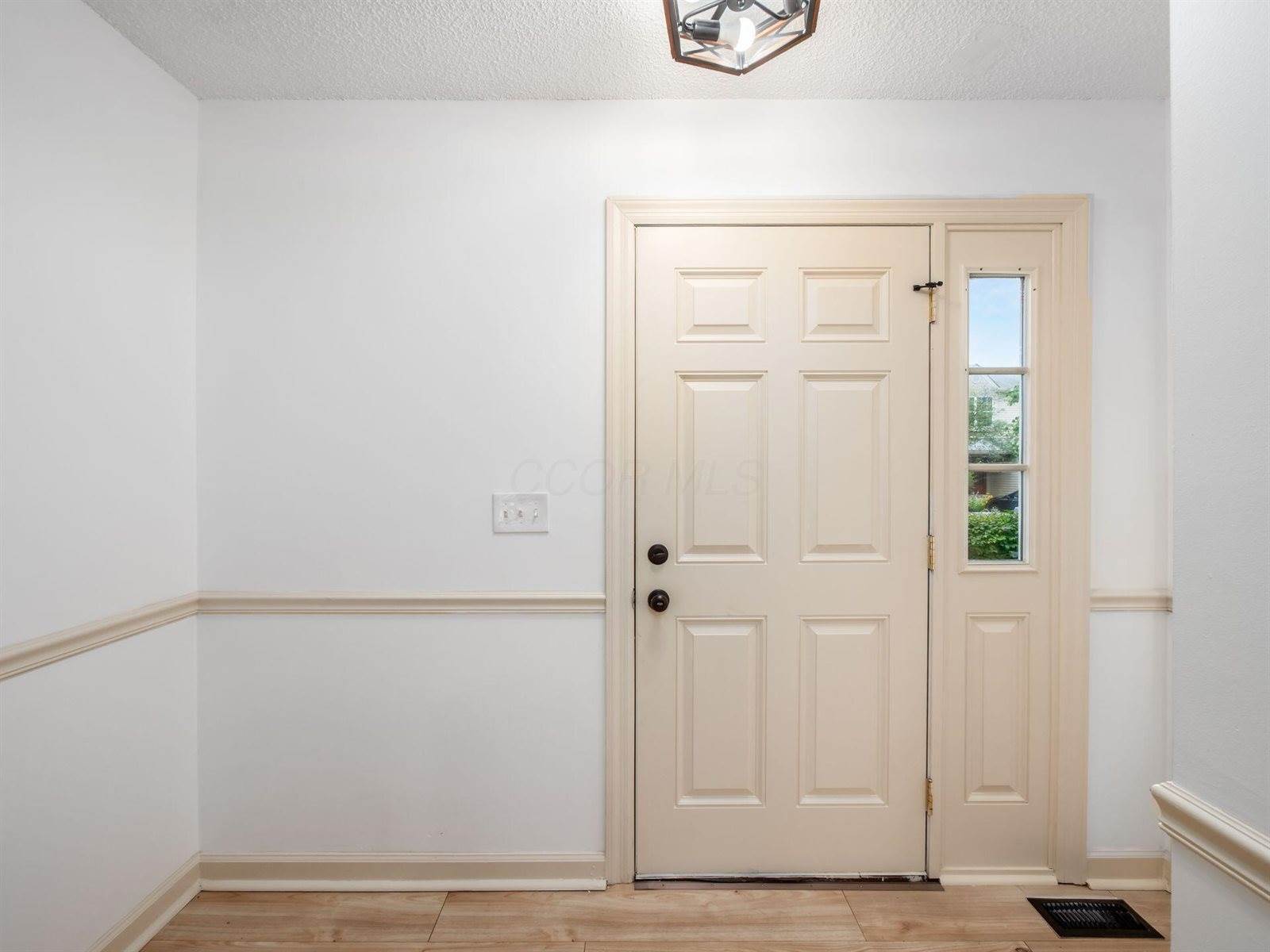 2032 Burbridge Lane, Hilliard, OH 43026