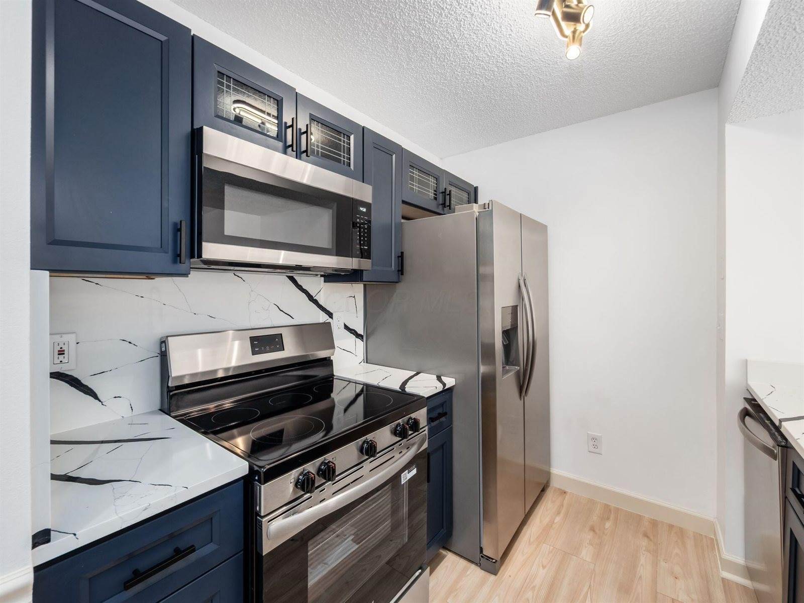 2032 Burbridge Lane, Hilliard, OH 43026