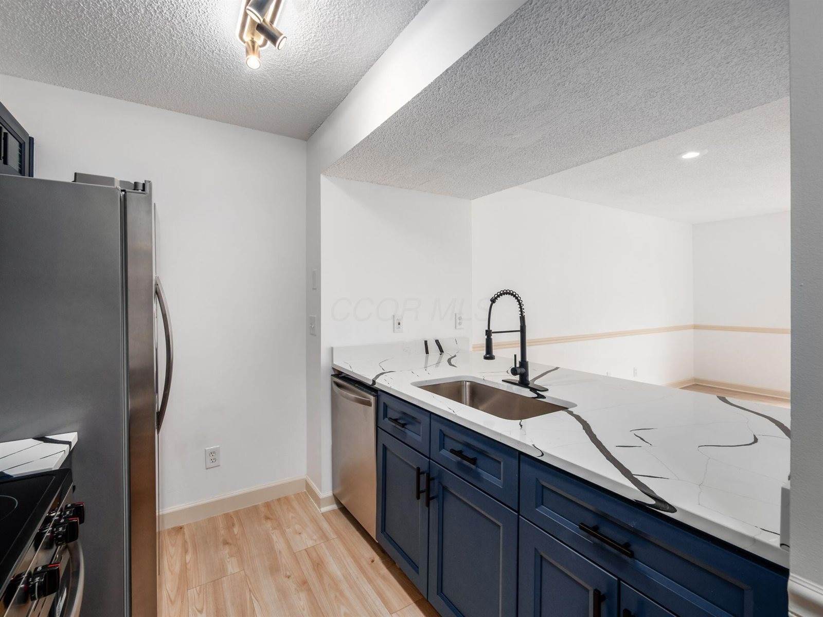 2032 Burbridge Lane, Hilliard, OH 43026