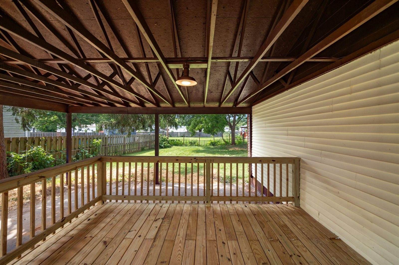 3849 Laguna Drive, Columbus, OH 43232