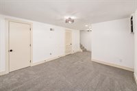 3849 Laguna Drive, Columbus, OH 43232