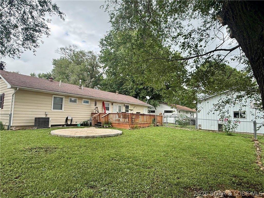 130 Center Street, Tipton, MO 65081