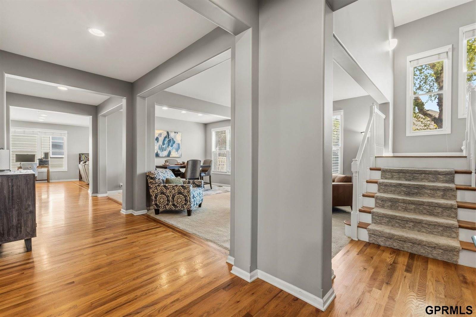 18025 Dewey Circle, Elkhorn, NE 68022
