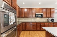 18025 Dewey Circle, Elkhorn, NE 68022