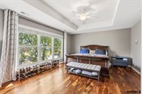 18025 Dewey Circle, Elkhorn, NE 68022