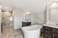 18025 Dewey Circle, Elkhorn, NE 68022