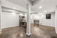 18025 Dewey Circle, Elkhorn, NE 68022