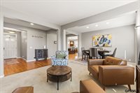 18025 Dewey Circle, Elkhorn, NE 68022