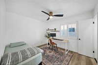 10444 Canoga Avenue, Chatsworth, CA 91311