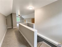 2226 SW Burnett RD, Topeka, KS 66614