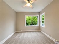 2226 SW Burnett RD, Topeka, KS 66614