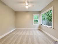 2226 SW Burnett RD, Topeka, KS 66614