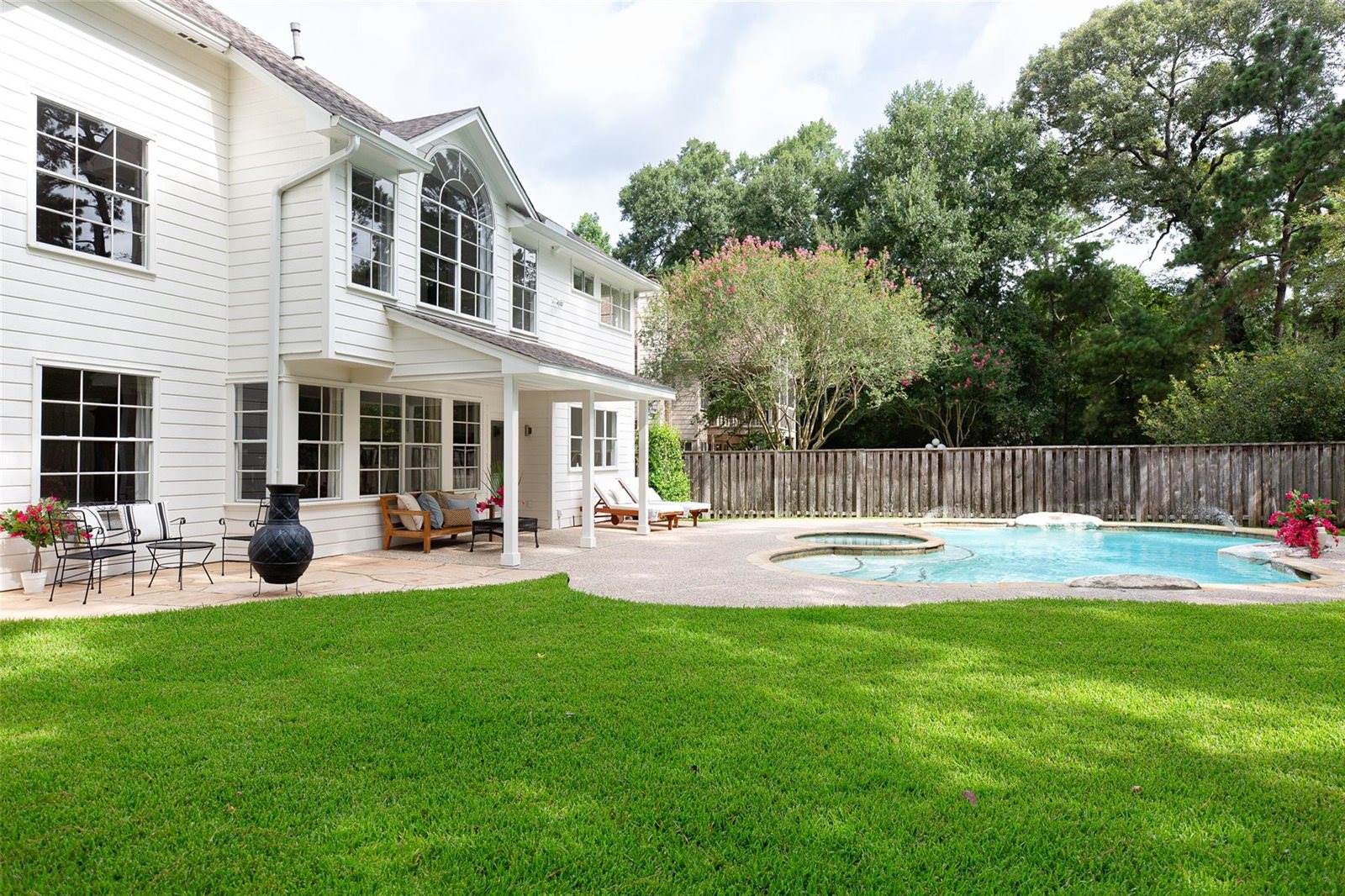78 Lightwood Trace, The Woodlands, TX 77382