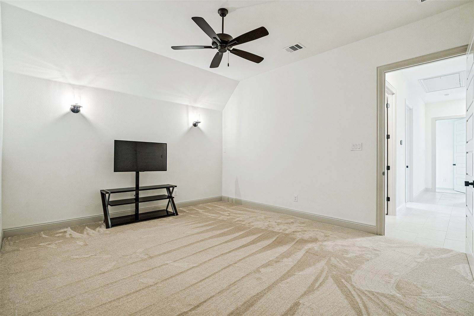9459 Zion Hill Road, Poolville, TX 76487