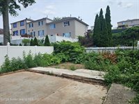 338 Clifton Avenue, Staten Island, NY 10305