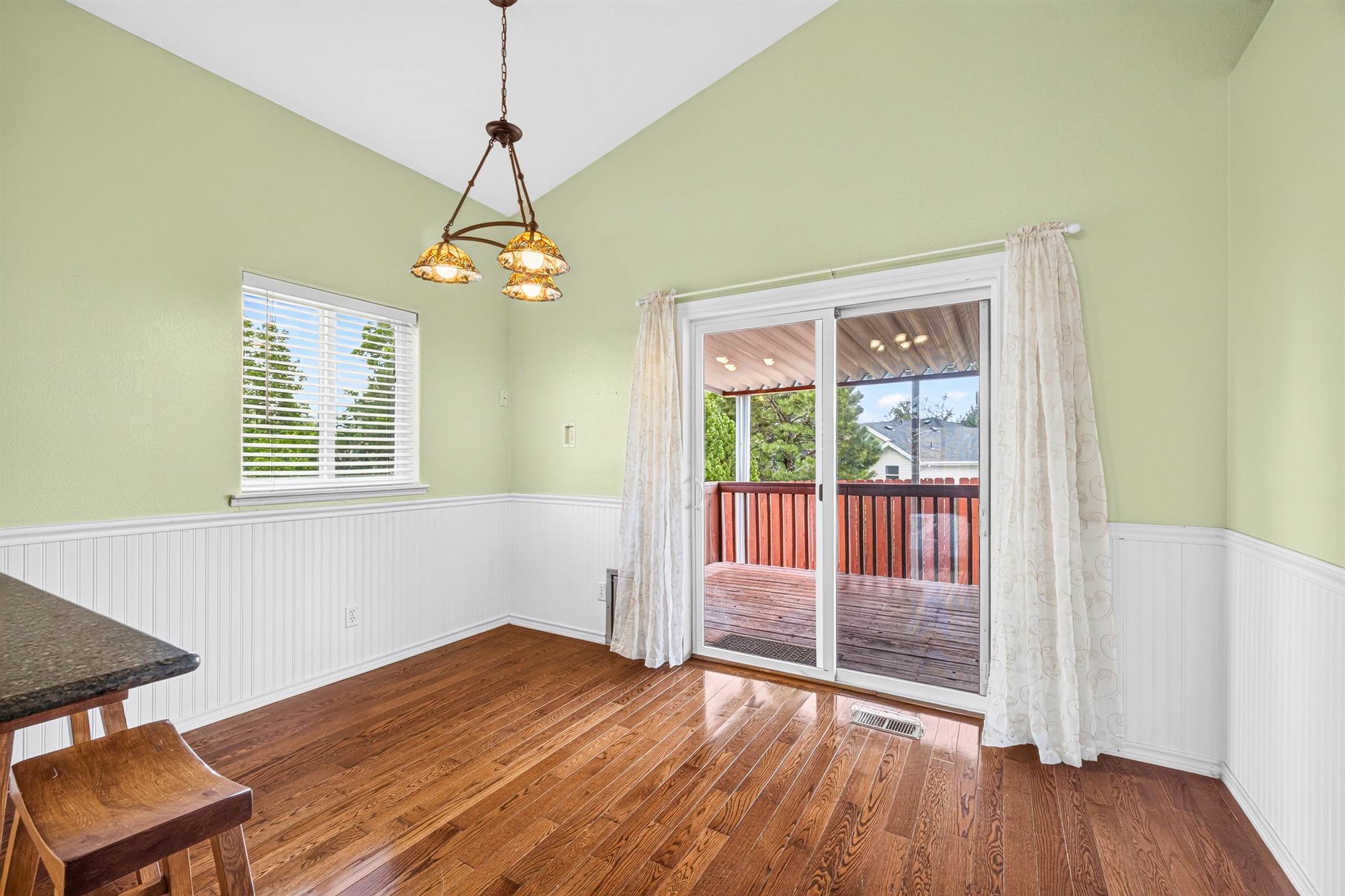 367 Poplar Dr, Elko, NV 89801