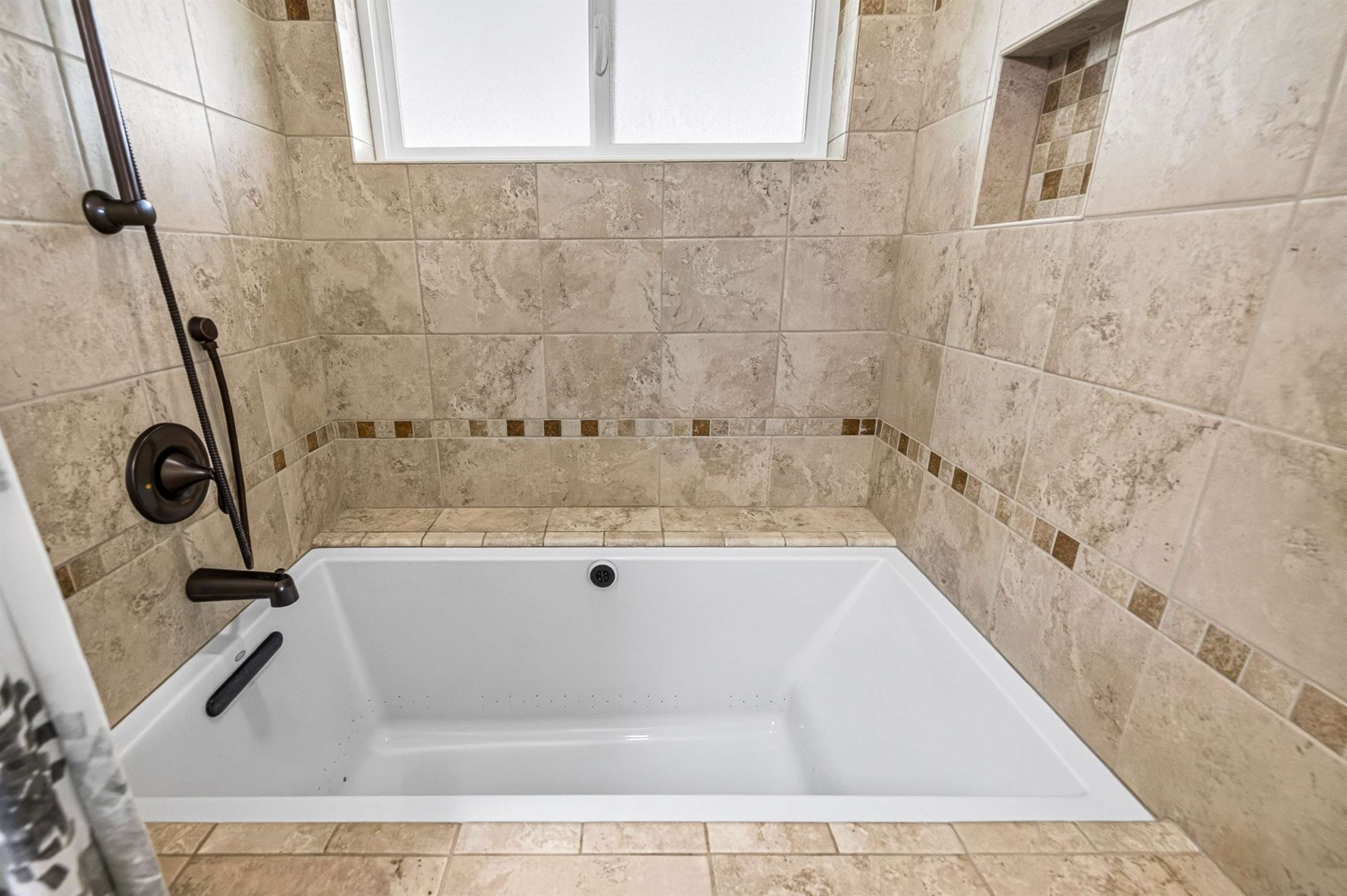 367 Poplar Dr, Elko, NV 89801