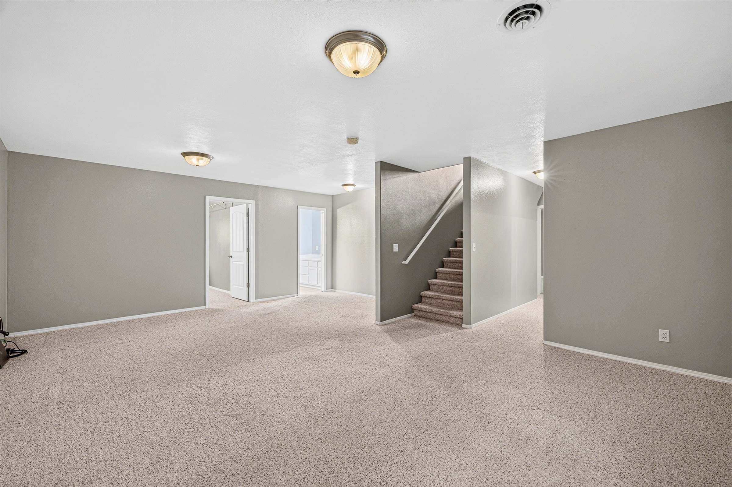 367 Poplar Dr, Elko, NV 89801