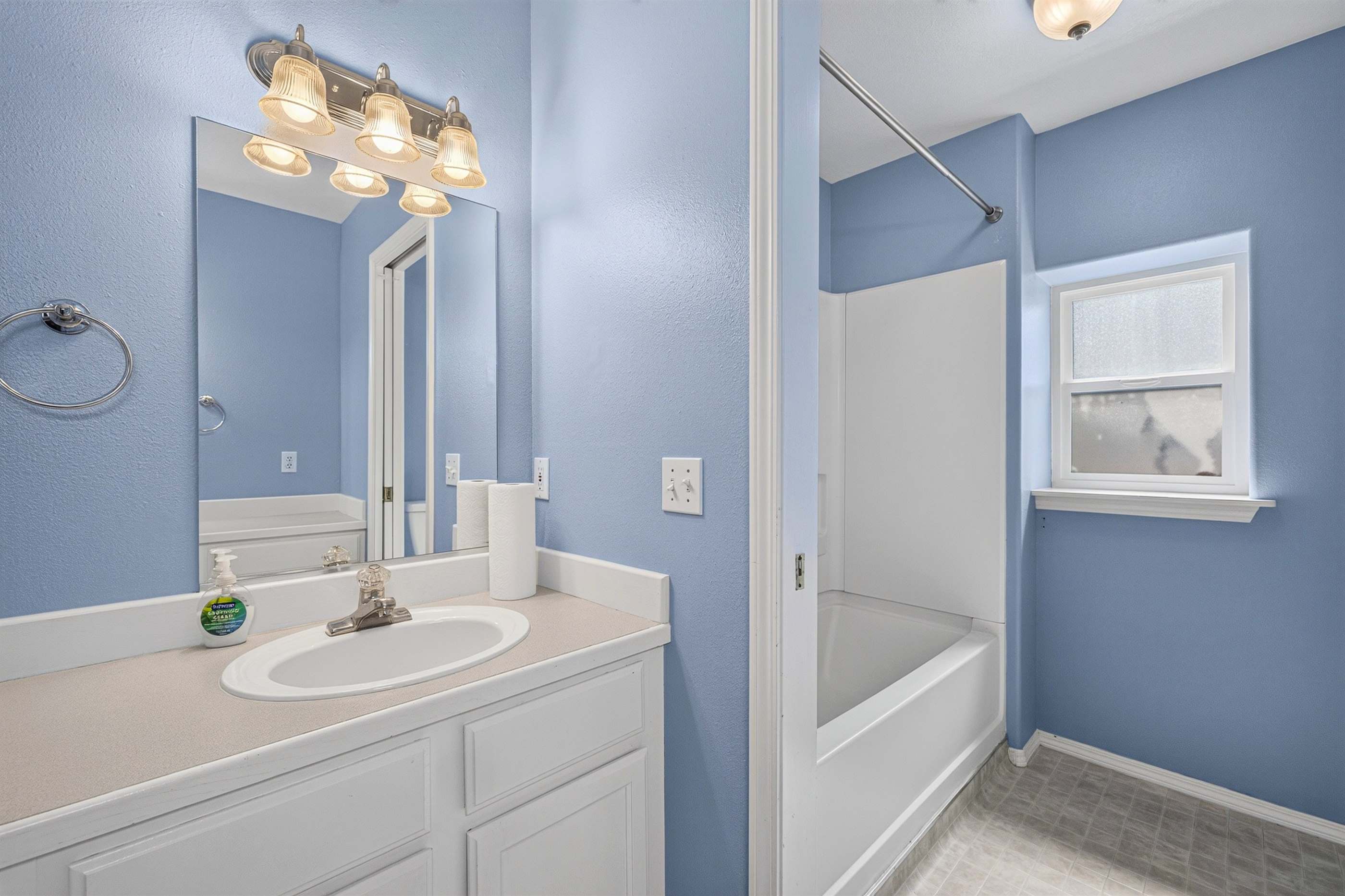 367 Poplar Dr, Elko, NV 89801