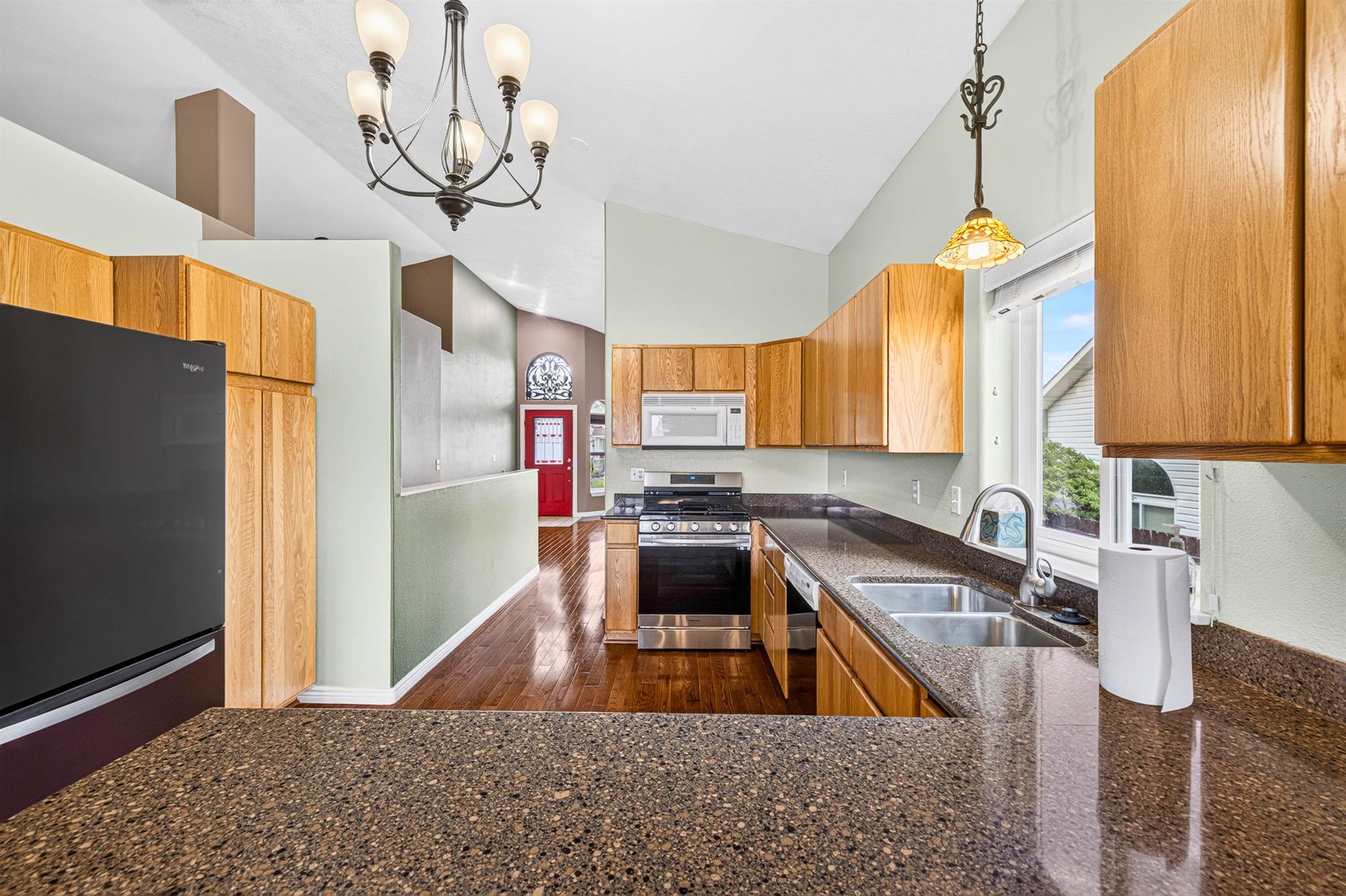 367 Poplar Dr, Elko, NV 89801