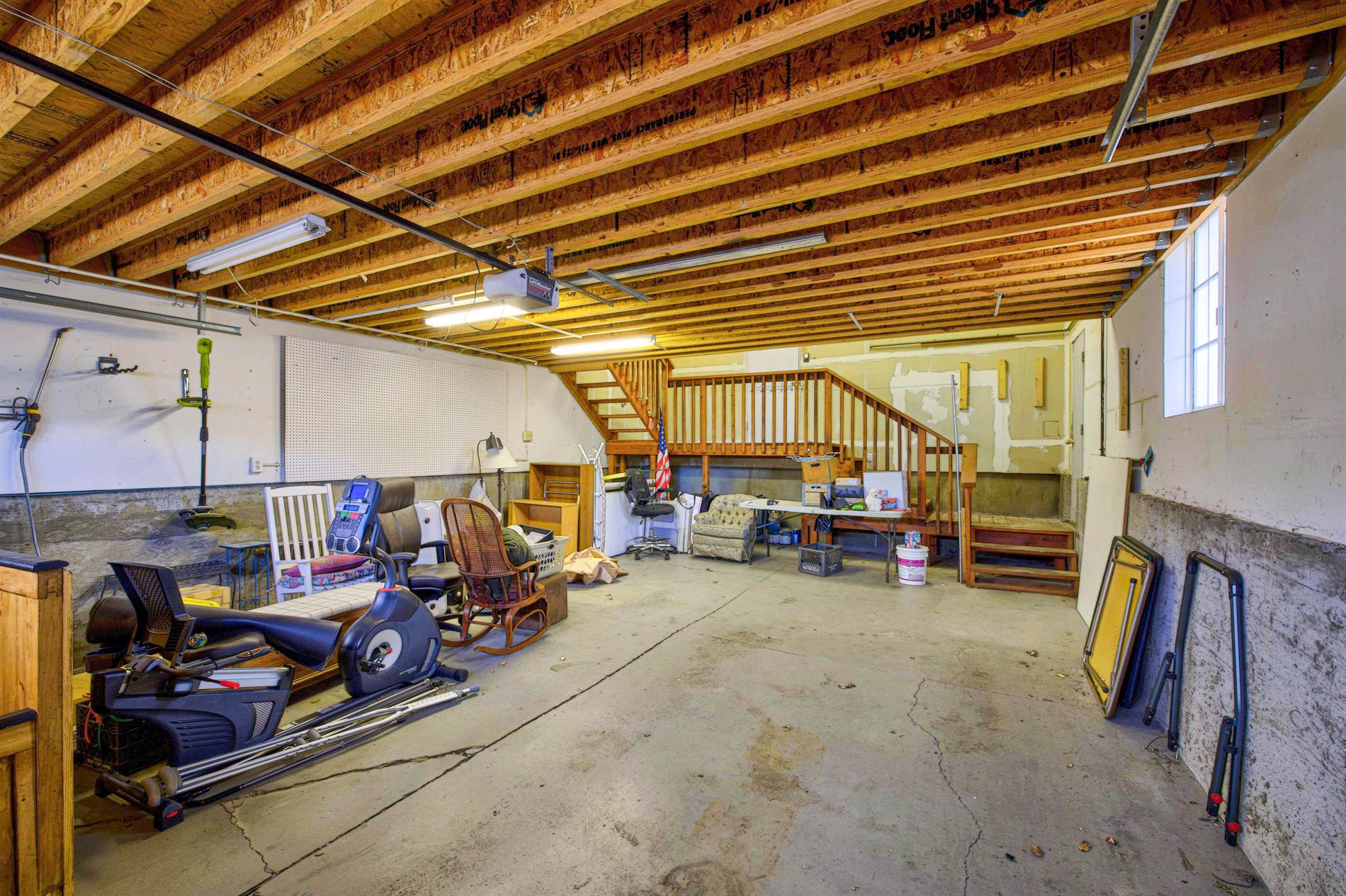 367 Poplar Dr, Elko, NV 89801
