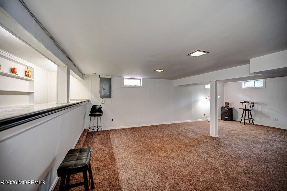 6 Meadowbrook Drive, Howell, NJ 07731