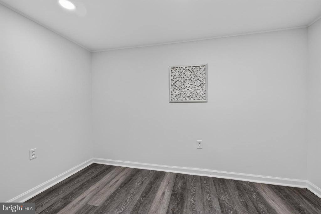 4819 Berwyn House Road, College Park, MD 20740