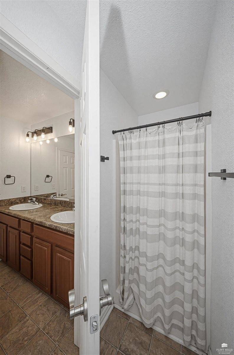 1010 Kadence Lane, Junction City, KS 66441