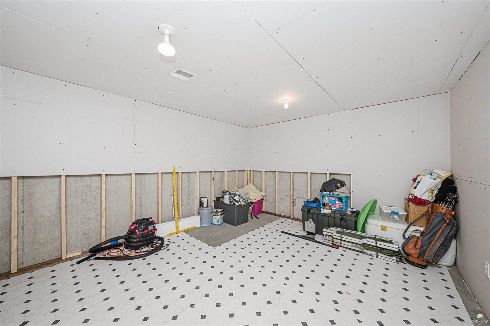 1010 Kadence Lane, Junction City, KS 66441