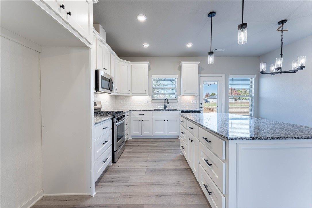 2312 John W Montgomery Circle, Pea Ridge, AR 72751