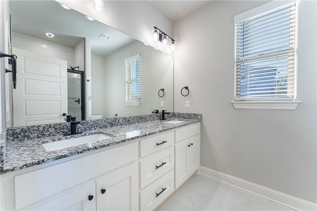 2312 John W Montgomery Circle, Pea Ridge, AR 72751