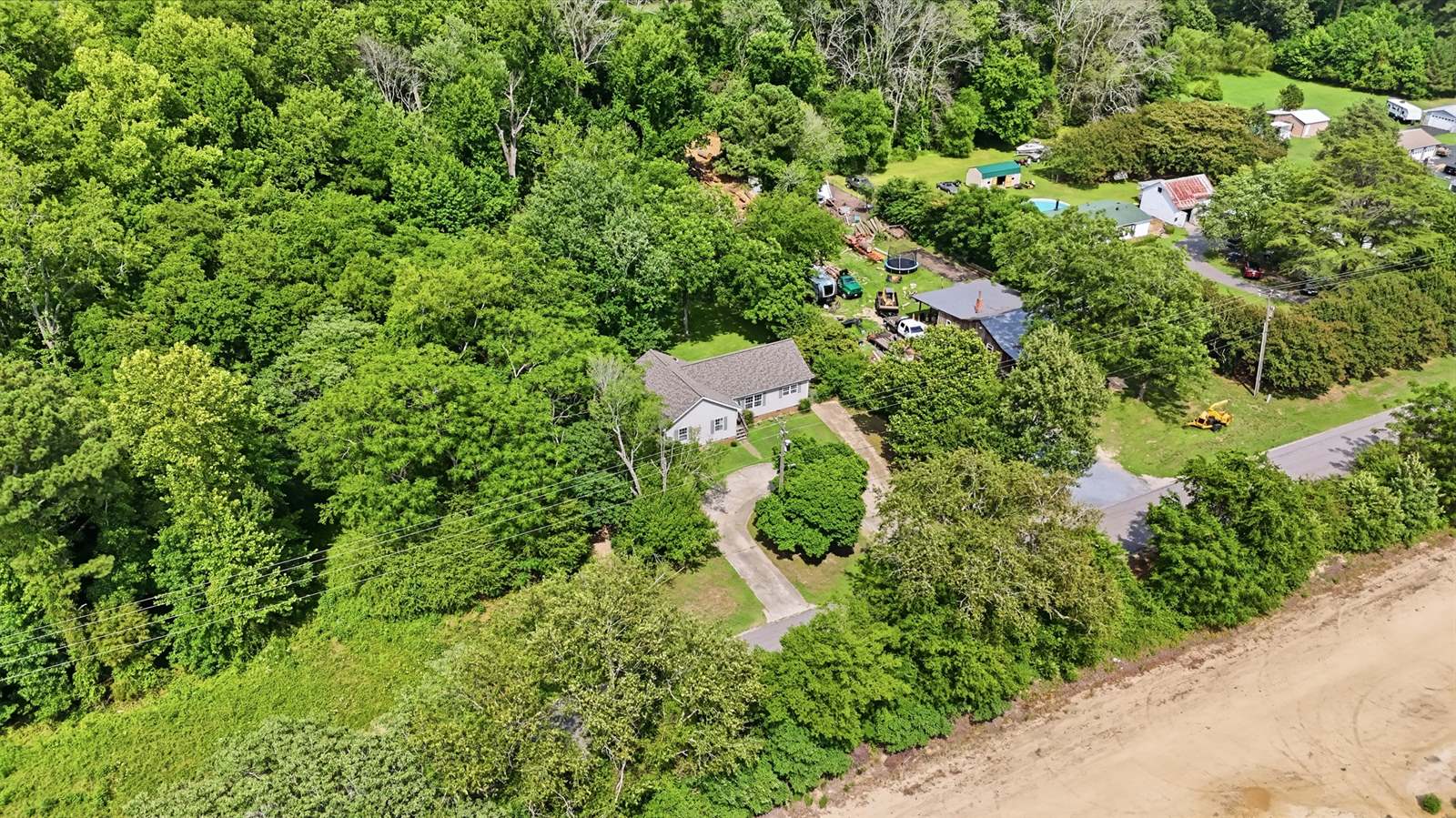 17155 Riddick Rd, Smithfield, VA 23430