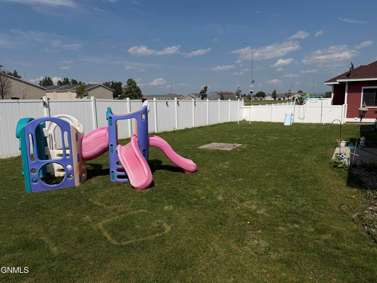 2714 Chokecherry Street, Williston, ND 58801