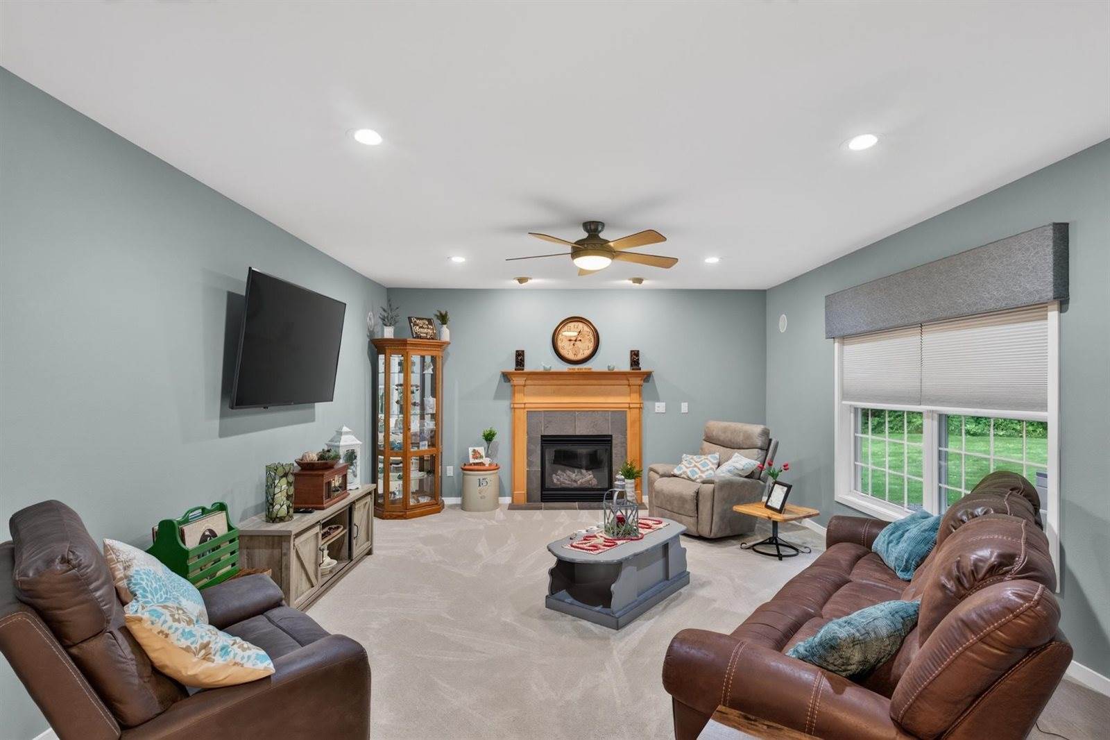 912 Cherokee Court, Waupaca, WI 54981