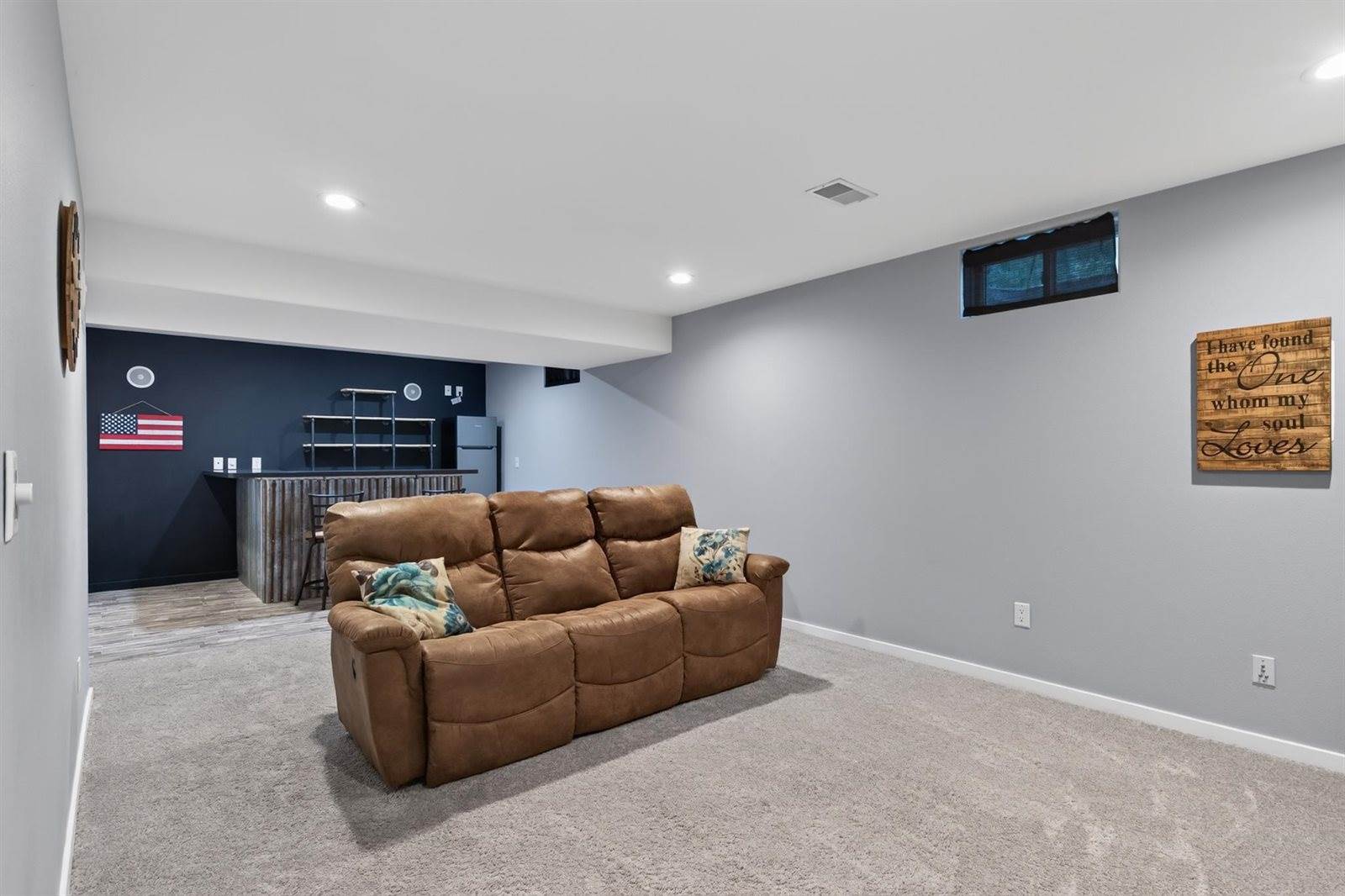 912 Cherokee Court, Waupaca, WI 54981