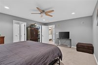 912 Cherokee Court, Waupaca, WI 54981