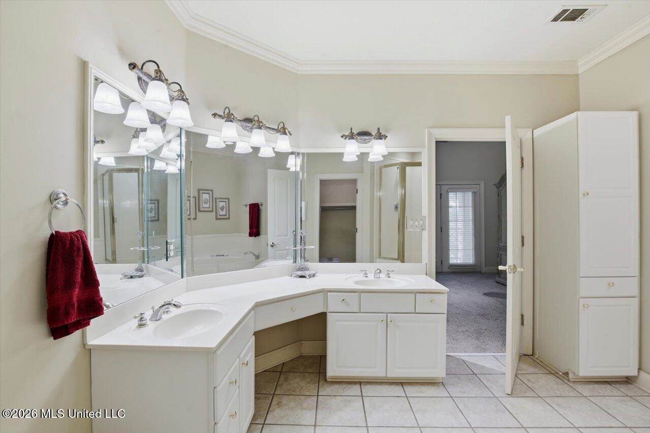 15 Charleston Circle, Brandon, MS 39047