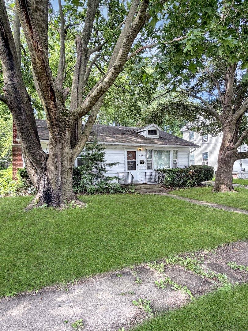 807 East Illinois Street, Freeport, IL 61032