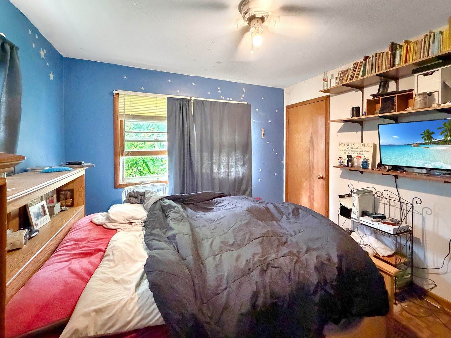 807 East Illinois Street, Freeport, IL 61032
