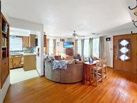 807 East Illinois Street, Freeport, IL 61032