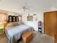 807 East Illinois Street, Freeport, IL 61032