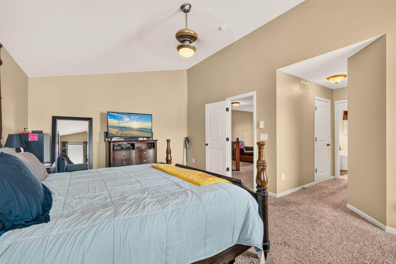 7171 Blue Holly Drive, Lewis Center, OH 43035