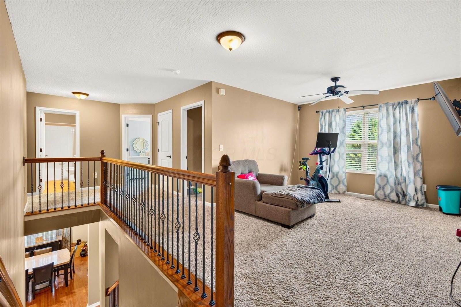 7171 Blue Holly Drive, Lewis Center, OH 43035