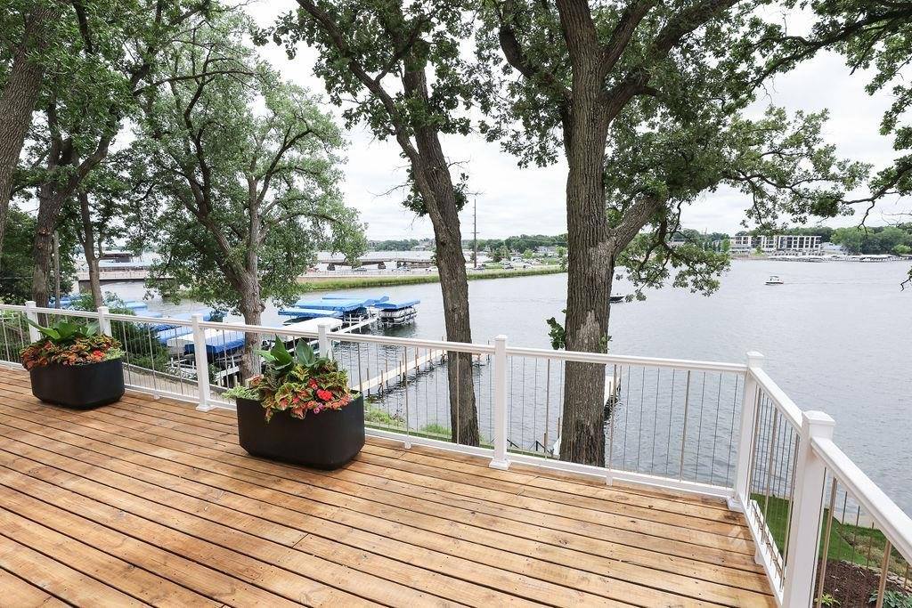 1203 Lakeshore, Okoboji, IA 51355