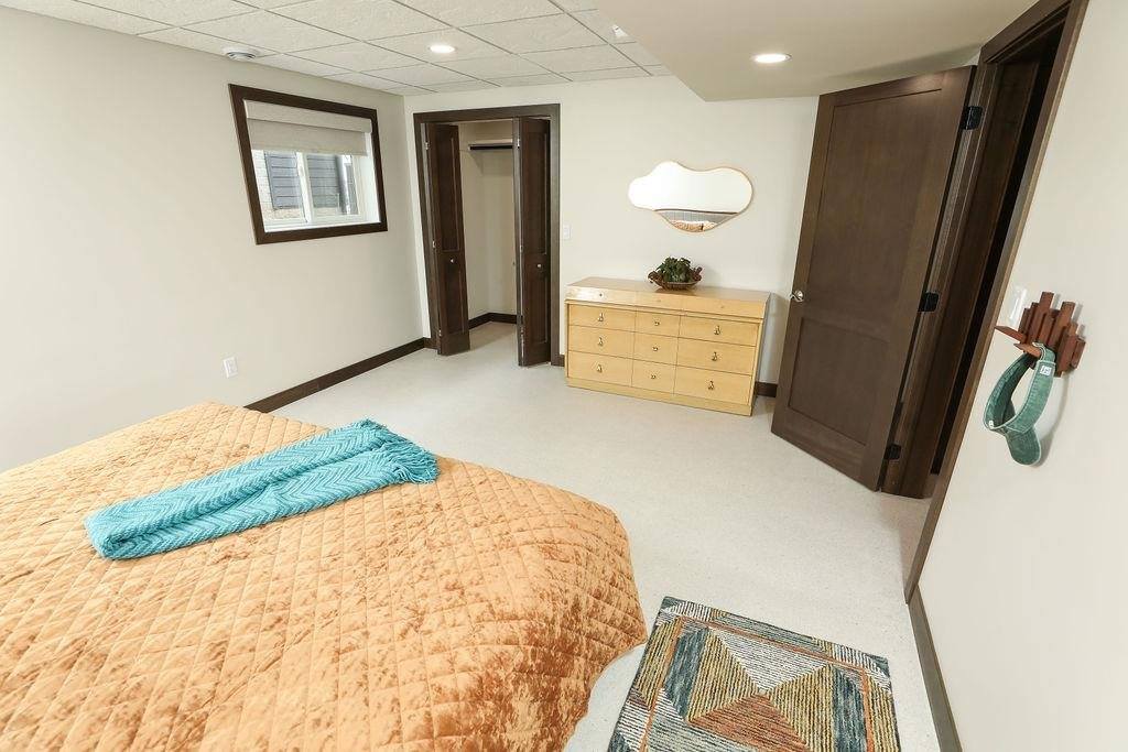 1203 Lakeshore, Okoboji, IA 51355