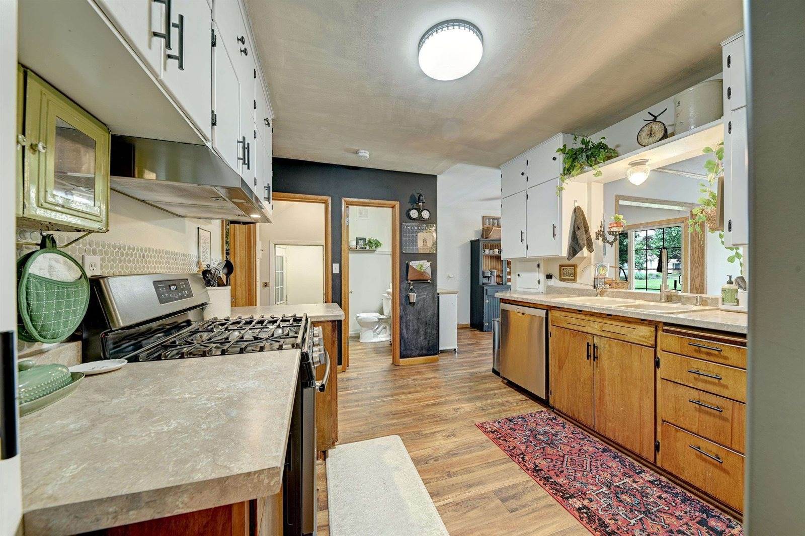 1539 Maplecrest, Estherville, IA 51334
